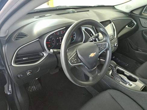 Used 2023 Chevrolet Malibu LT image 8