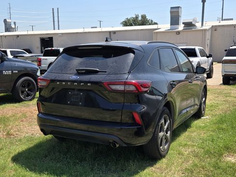 Used 2023 Ford Escape ST-Line FWD image 6