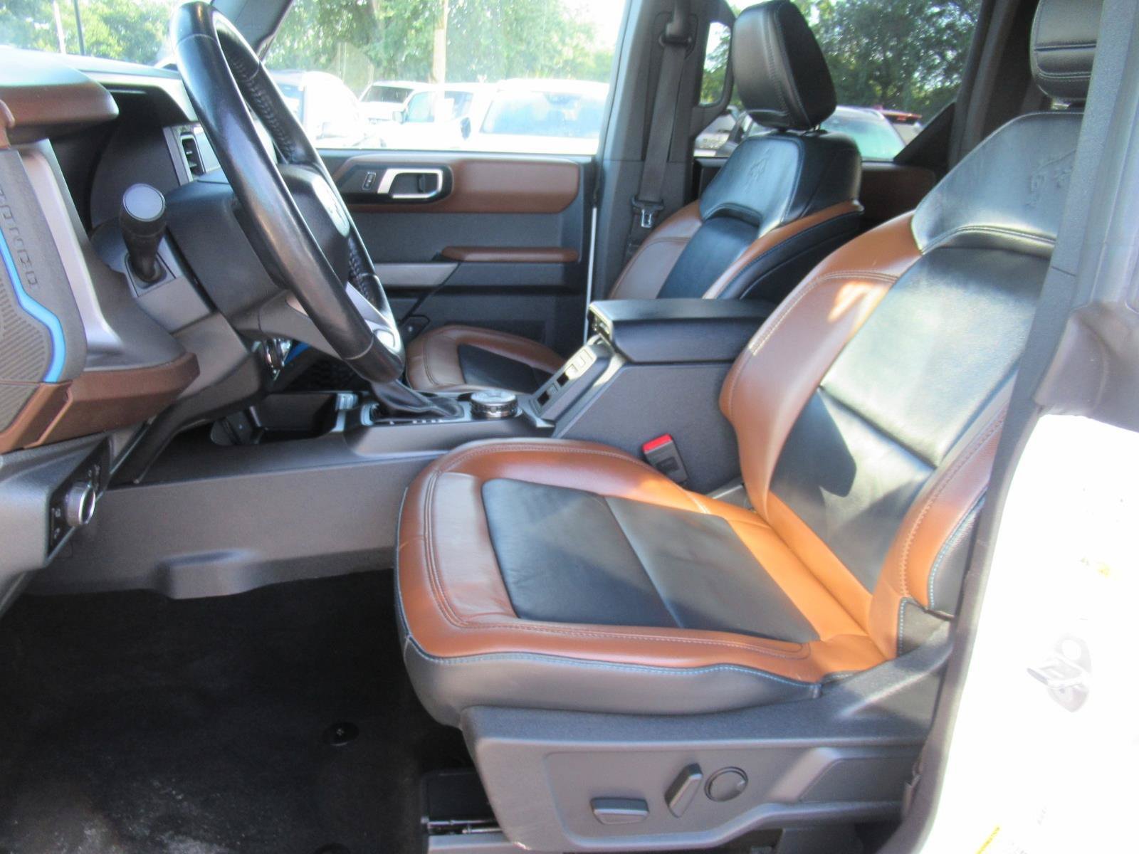 Used 2023 Ford Bronco Outer Banks AWD/4WD image 19