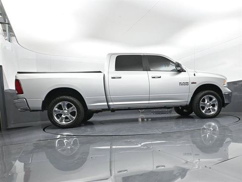 Used 2018 RAM 1500 Big Horn AWD/4WD image 34