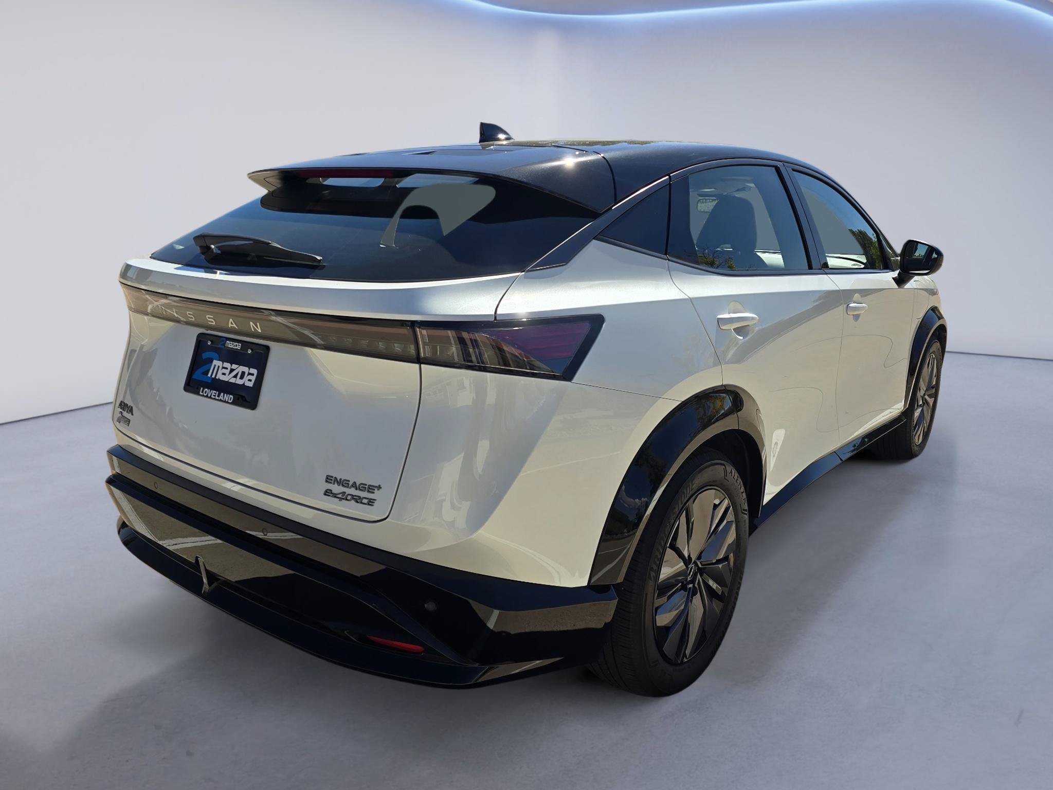 Used 2024 Nissan Ariya AWD image 5