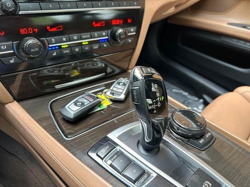 Used 2014 BMW 750Li RWD image 36