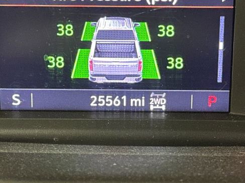 Used 2022 Chevrolet Silverado 1500 LT Trail Boss w/ LT Trail Boss Premium Package image 6