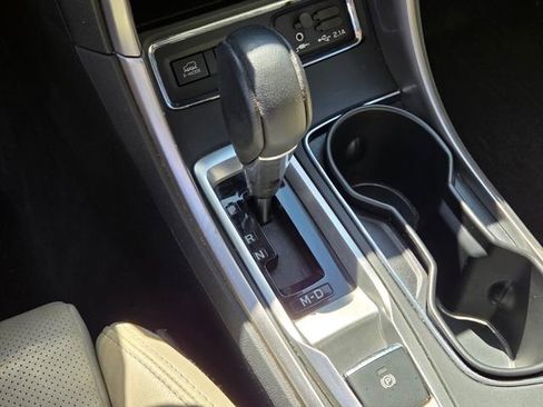 Used 2021 Subaru Ascent Limited w/ Technology Package AWD/4WD image 24