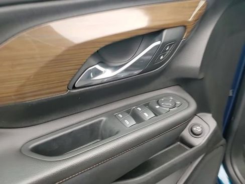 Used 2021 GMC Terrain SLE w/ Driver Convenience Package image 13