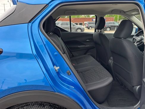 Used 2024 Nissan Kicks SV FWD image 13