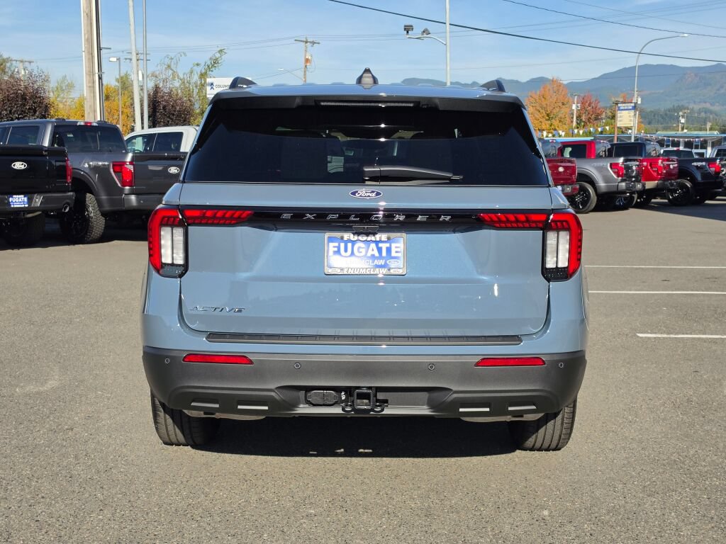 New 2027 Ford Explorer Active AWD/4WD image 4