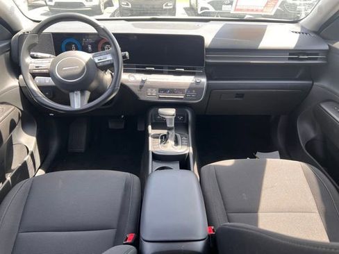 Used 2025 Hyundai Kona SEL FWD image 10