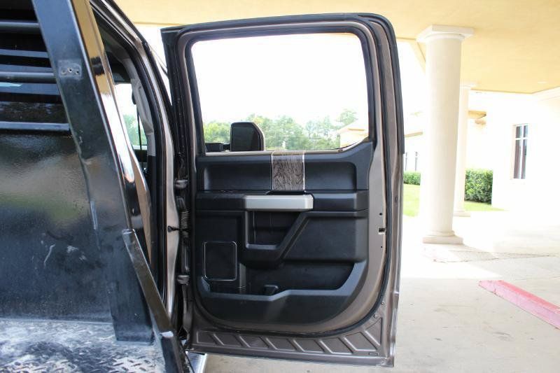 Used 2019 Ford F350 Lariat w/ Lariat Value Package AWD/4WD image 29