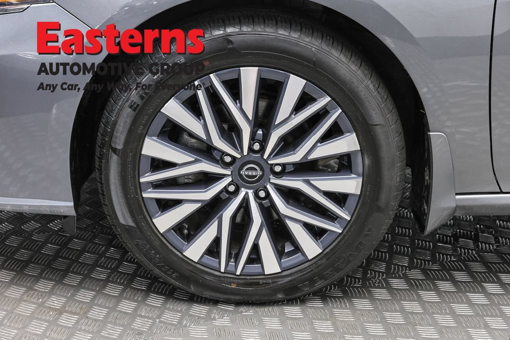 Used 2023 Nissan Altima 2.5 SV w/ SV Premium Package AWD/4WD image 34