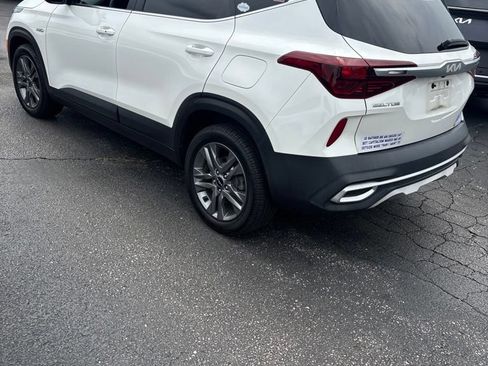 Used 2022 Kia Seltos S AWD/4WD image 6
