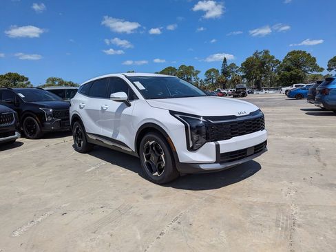 New 2026 Kia Sportage EX FWD image 2