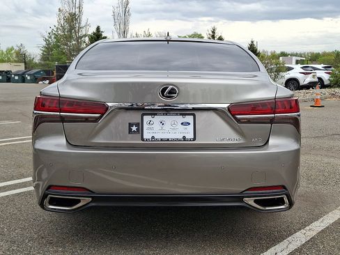 Used 2018 Lexus LS 500 AWD w/ Interior Upgrade Package image 5