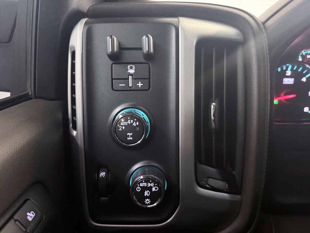Used 2018 GMC Sierra 1500 SLT AWD/4WD image 21