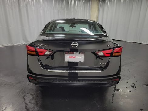 Used 2023 Nissan Altima 2.5 SV AWD/4WD image 7