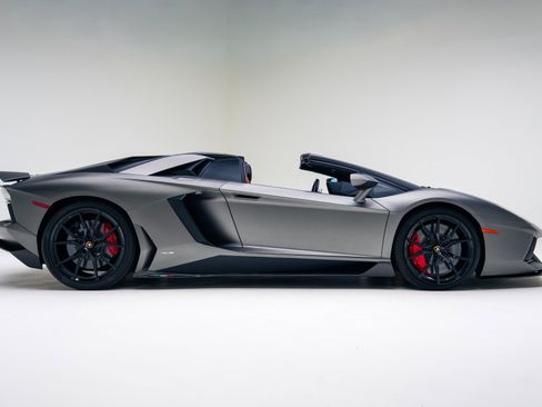 Used 2015 Lamborghini Aventador LP 700-4 image 20