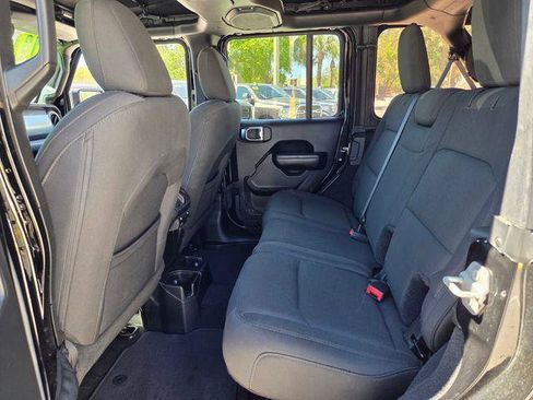 Certified 2018 Jeep Wrangler Unlimited Sport S AWD/4WD image 13