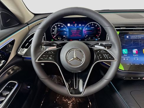 New 2026 Mercedes-Benz E 350 4MATIC Sedan image 11