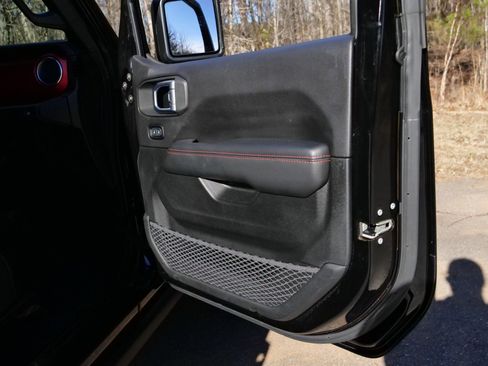 Used 2020 Jeep Wrangler Unlimited Rubicon image 38