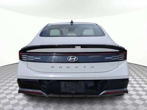Used 2025 Hyundai Sonata SEL FWD image 4