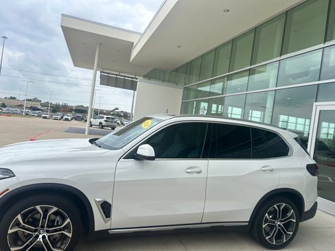 Certified 2024 BMW X5 sDrive40i w/ Parking Assistance Package RWD image 3
