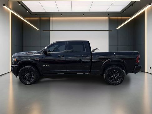 Used 2022 RAM 2500 Laramie AWD/4WD image 2
