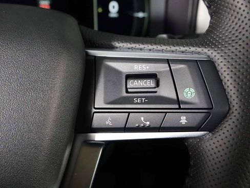 New 2025 Mitsubishi Outlander SE image 43