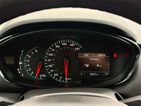 Used 2022 Chevrolet Trax LT w/ Premium Seat Package image 21