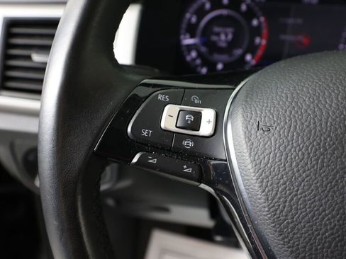 Used 2019 Volkswagen Atlas SEL R-Line image 34