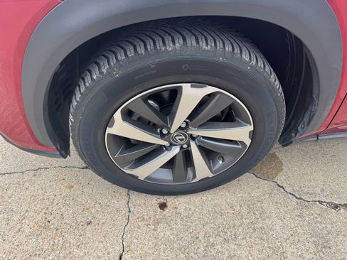 Used 2019 Lexus NX 300h AWD image 9