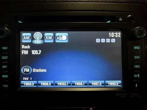 Used 2012 Chevrolet Avalanche LTZ AWD/4WD image 35