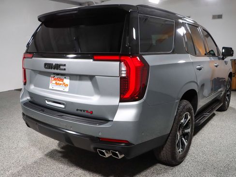 Used 2025 GMC Yukon AT4 w/ LPO, Floor Liner Package AWD/4WD image 7