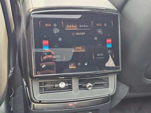 New 2027 Cadillac Vistiq Sport AWD/4WD image 19