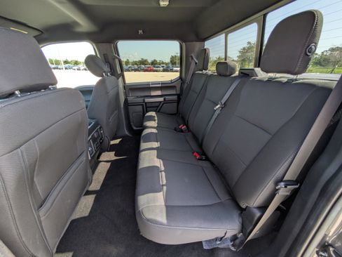 Used 2019 Ford F150 XLT w/ Equipment Group 302A Luxury RWD image 14