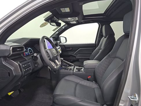 Used 2026 Toyota 4Runner TRD Off-Road Premium AWD/4WD image 7