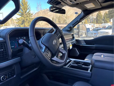 New 2026 Ford F350 Platinum image 17