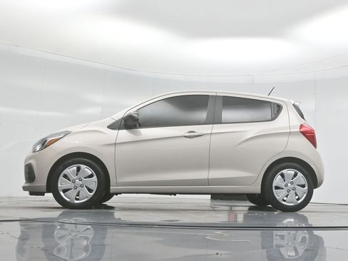 Used 2018 Chevrolet Spark LS image 50