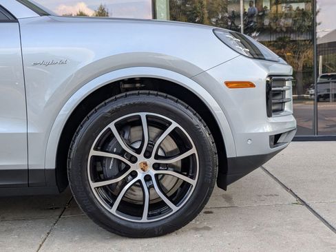 New 2026 Porsche Cayenne E-Hybrid image 11