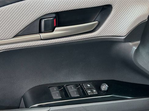 New 2026 Toyota Camry SE w/ Convenience Package FWD image 18
