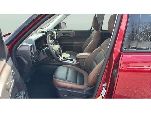 Used 2025 Ford Bronco Sport Outer Banks w/ Outer Banks Tech Package+ AWD/4WD image 11