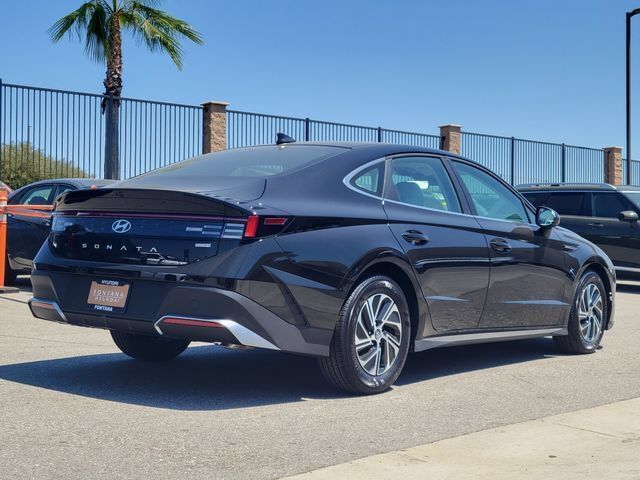 New 2026 Hyundai Sonata Blue FWD image 4