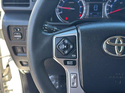 Used 2016 Toyota 4Runner Limited w/ Convenience Package AWD/4WD image 18