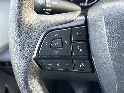 Used 2024 Toyota Sienna LE image 24