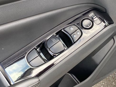 Used 2023 Nissan Altima 2.5 SV image 21