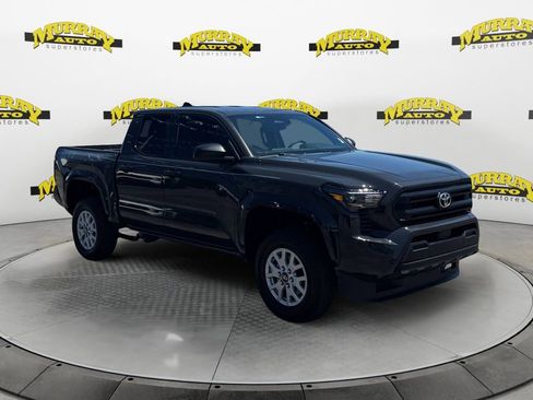 Used 2026 Toyota Tacoma SR w/ SR Upgrade Package RWD image 7