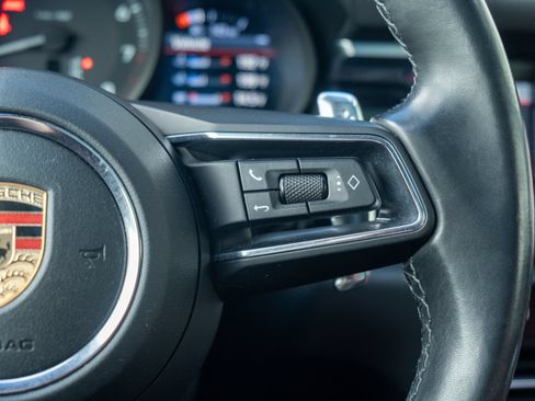 Certified 2023 Porsche Macan AWD/4WD image 25