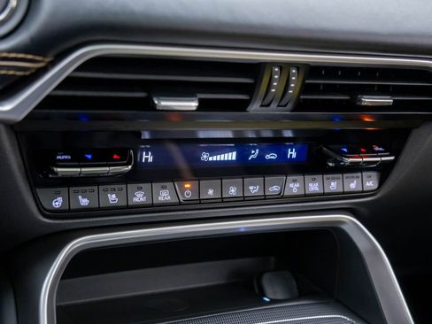 Used 2024 MAZDA CX-90 3.3 Turbo w/ Premium Plus Pkg image 27