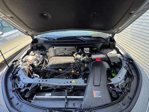 Used 2025 Buick Envista Preferred image 32