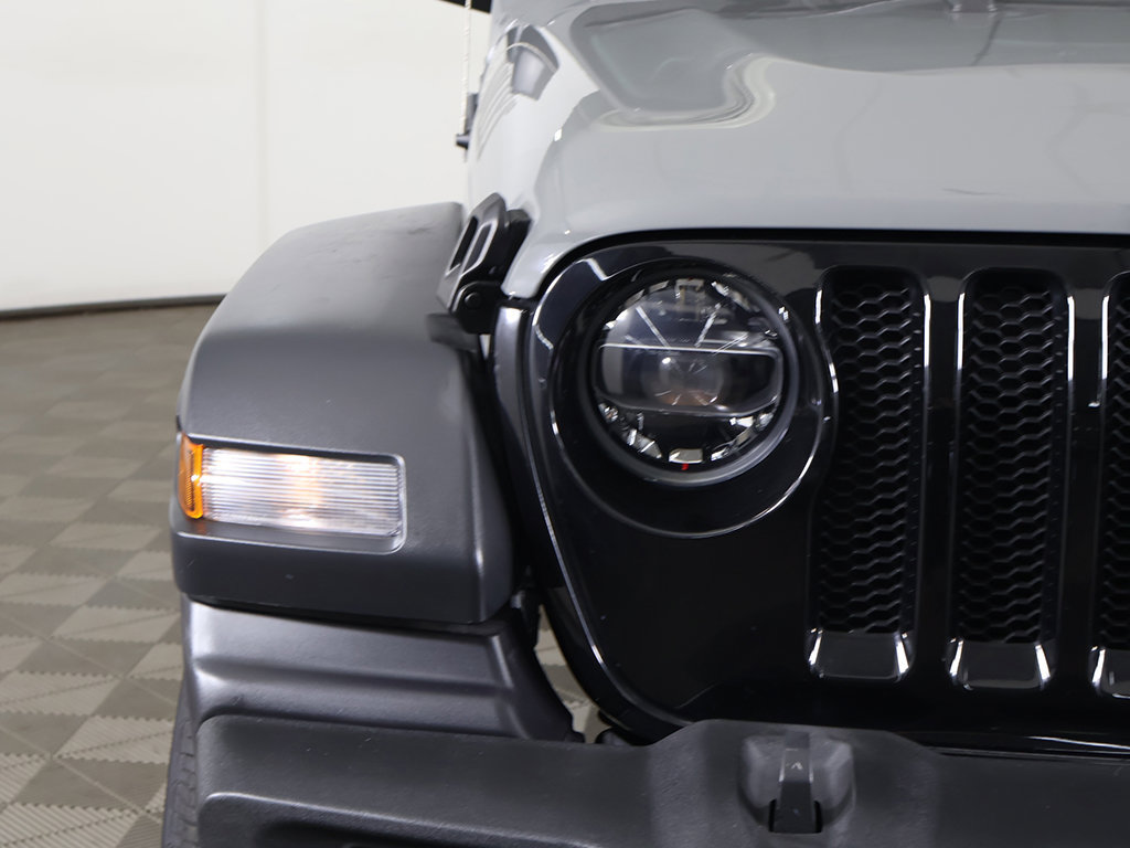 Used 2022 Jeep Wrangler Sport AWD/4WD image 10