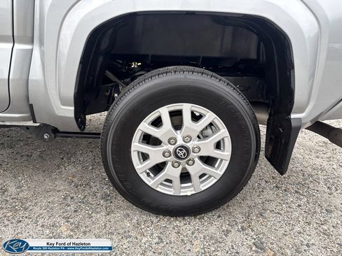 Used 2026 Toyota Tacoma SR5 AWD/4WD image 13